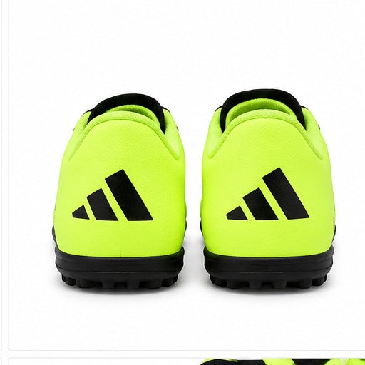 Atlete Futbolli Adidas – Neon / E Zezë Atlete futbolli Adidas me dizajn sportiv