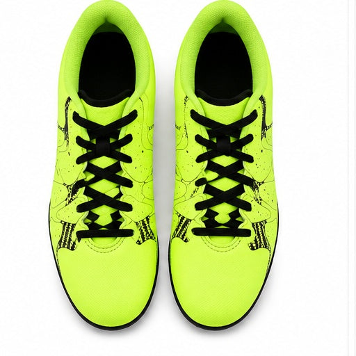 Atlete Futbolli Adidas – Neon / E Zezë Atlete futbolli Adidas me dizajn sportiv